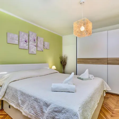 Apartment Ljubica *